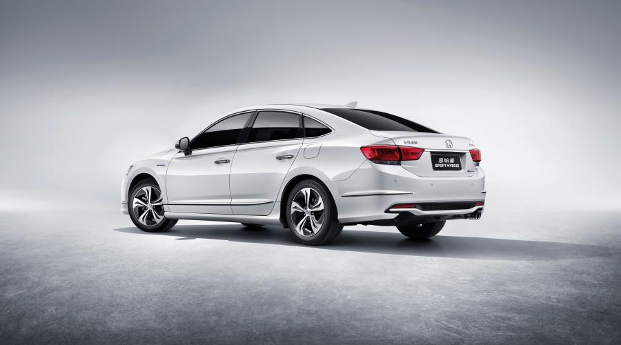  Honda Spirior Sport Hybrid 2016 года  (фото 11 из 16)